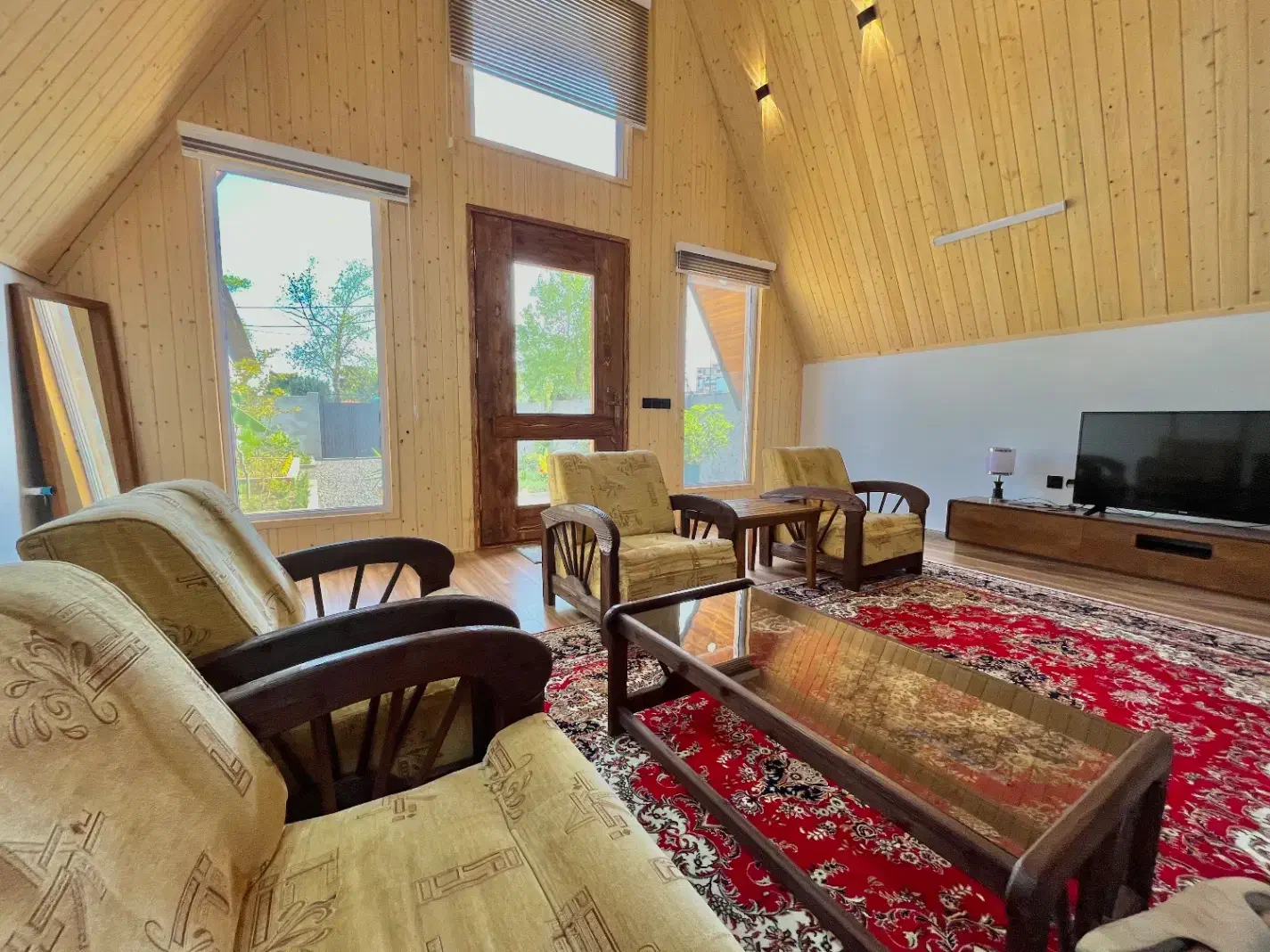 ویلا دو خواب نزدیک ساحل|اجارهٔ کوتاهمدت آپارتمان و سوئیت|سرخرود, |دیوار