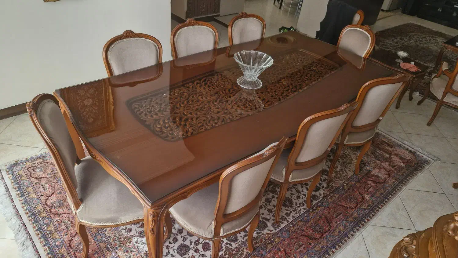 میز نهار خوری ۸ نفر تمام چوب گردو|میز و صندلی غذاخوری|تهران, تهرانپارس جنوبی|دیوار