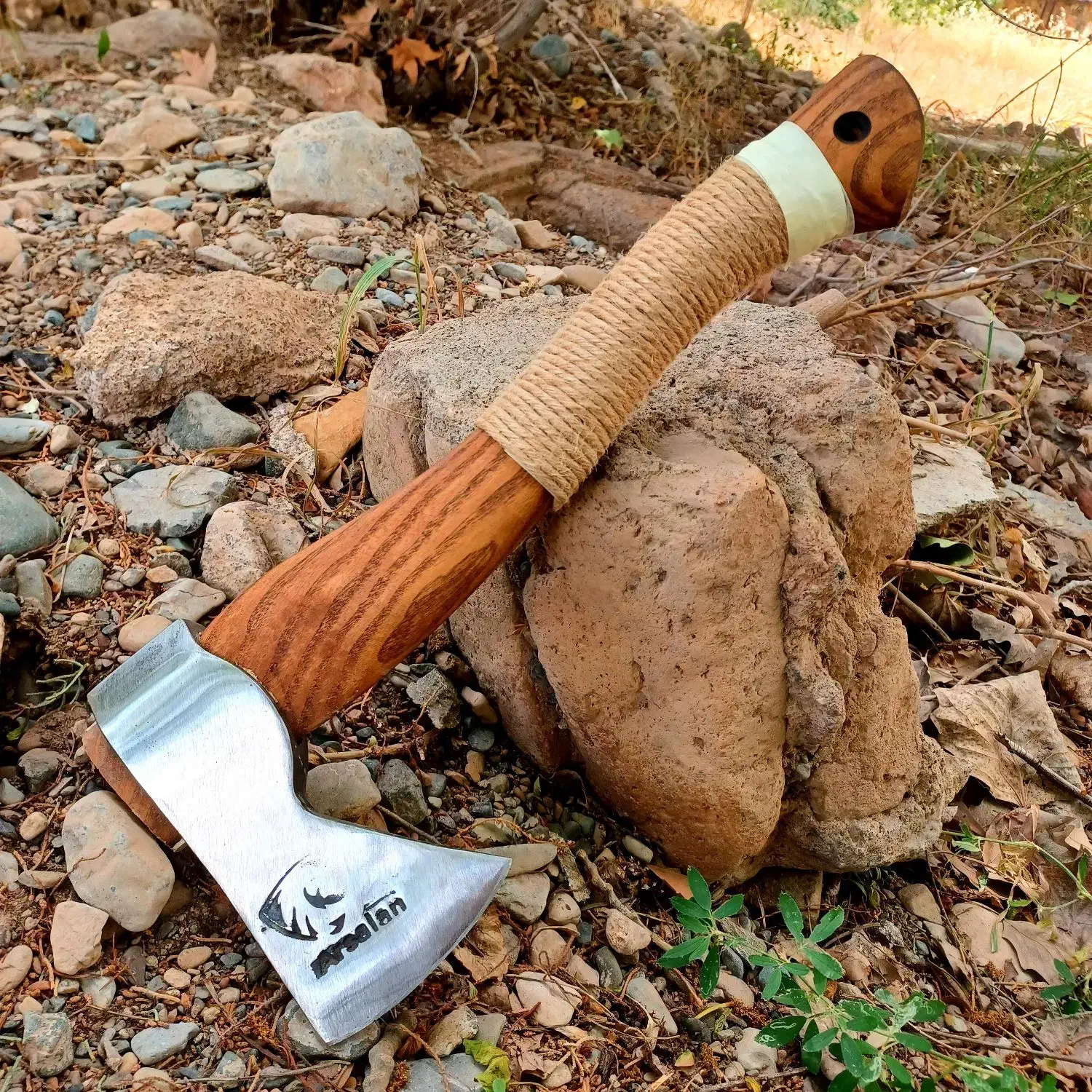 مدل سبک و طبیعت گردی|کوهنوردی و کمپینگ|گیلان غرب, |دیوار