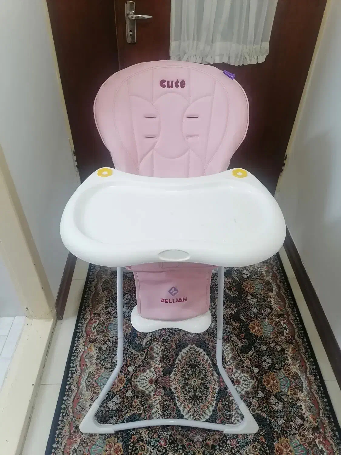 صندلی غذای کودک نو و تمیز|تخت و صندلی بچه|قائمشهر, |دیوار