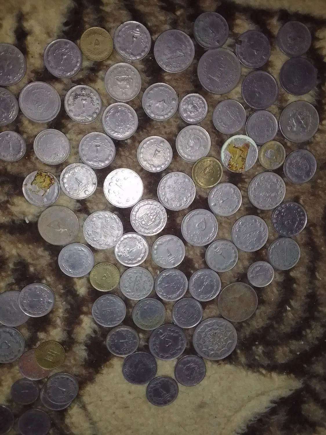 پول قدیمی|کلکسیون سکه، تمبر، اسکناس|باسمنج, |دیوار