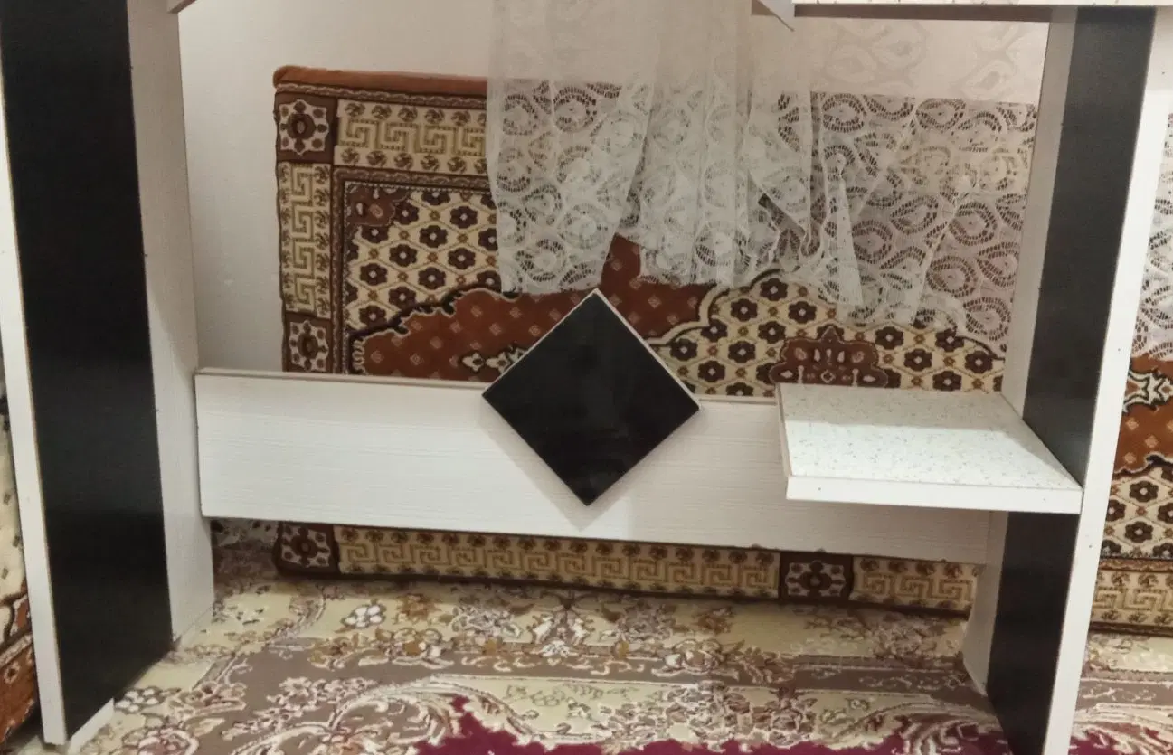 میز|میز تحریر و کامپیوتر|رشت, دروازه لاکان|دیوار