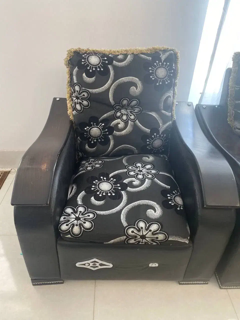 فوری فروشی مبل راحتی نه نفره|مبلمان خانگی و میز عسلی|گلپایگان, |دیوار