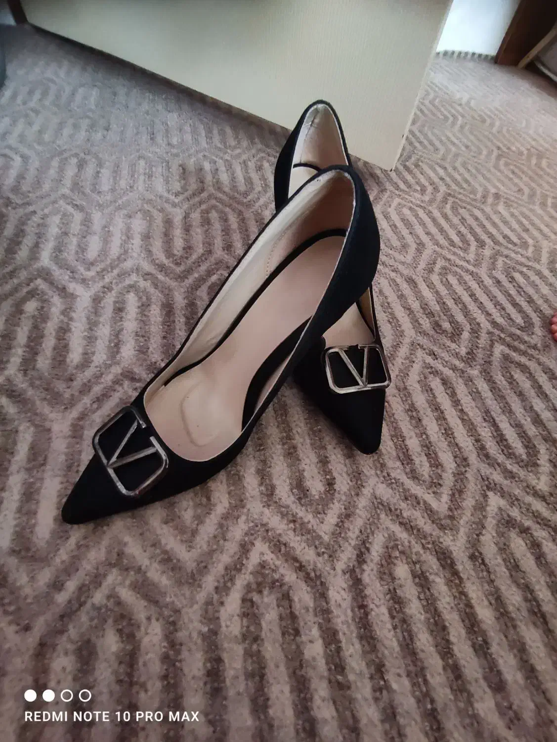 کفش|کیف، کفش، کمربند|ارومیه, |دیوار