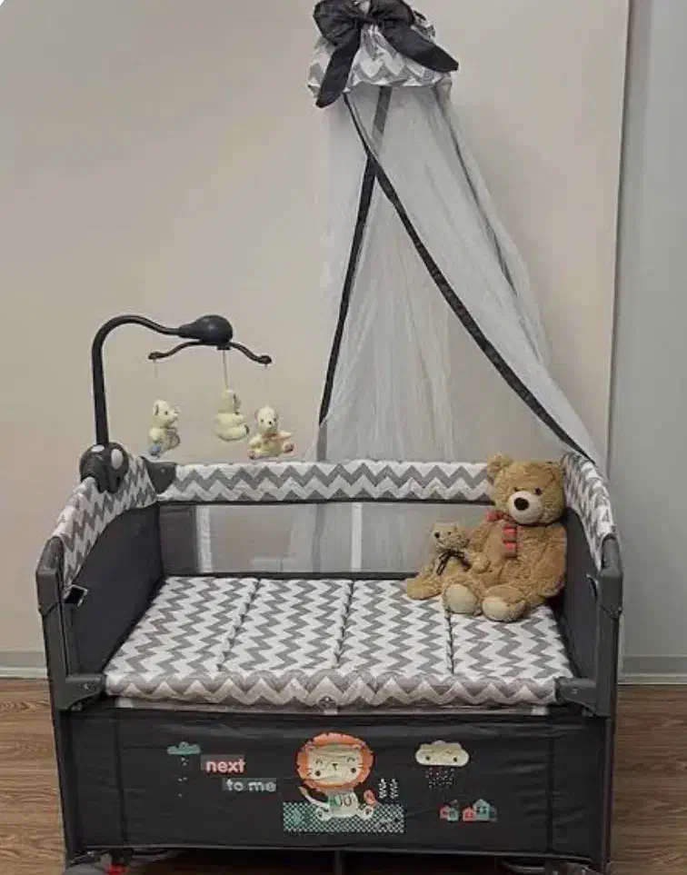 گهواره|تخت و صندلی بچه|قشم, |دیوار