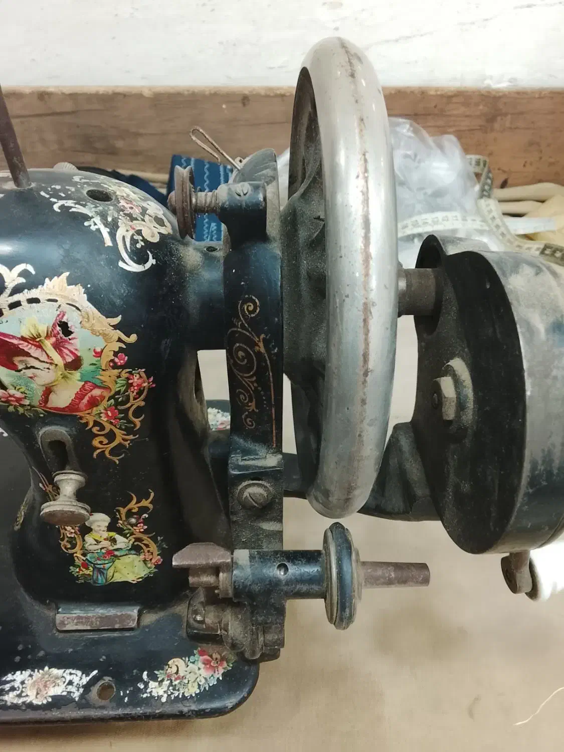 جرخ دستی خانگی قدمت بالای دوقرن|لوازم خیاطی و بافتنی|نظرآباد, شهرک سید جمال الدین|دیوار