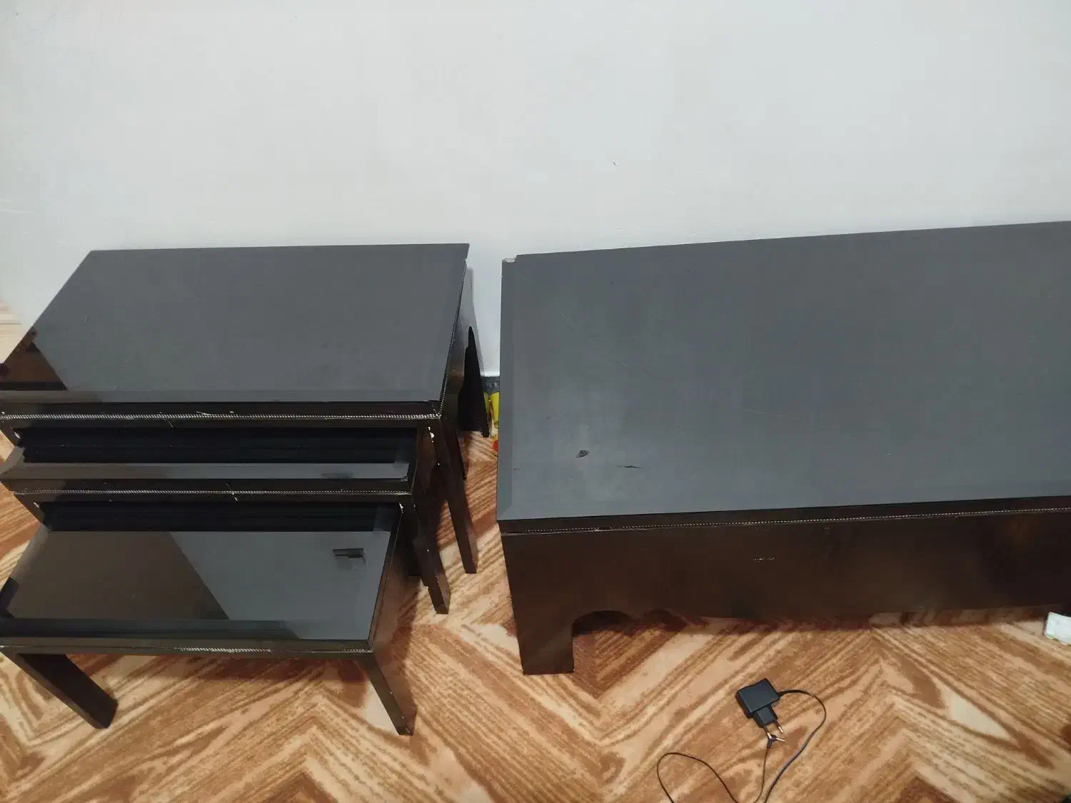 جلومبلی ۴تیکه|مبلمان خانگی و میز عسلی|سقز, |دیوار