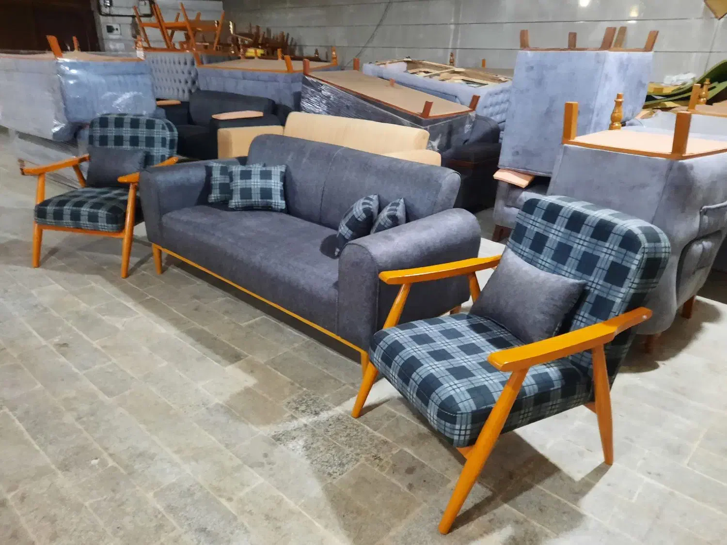 تولیدی مبل چستر|مبلمان خانگی و میز عسلی|آبادان, |دیوار