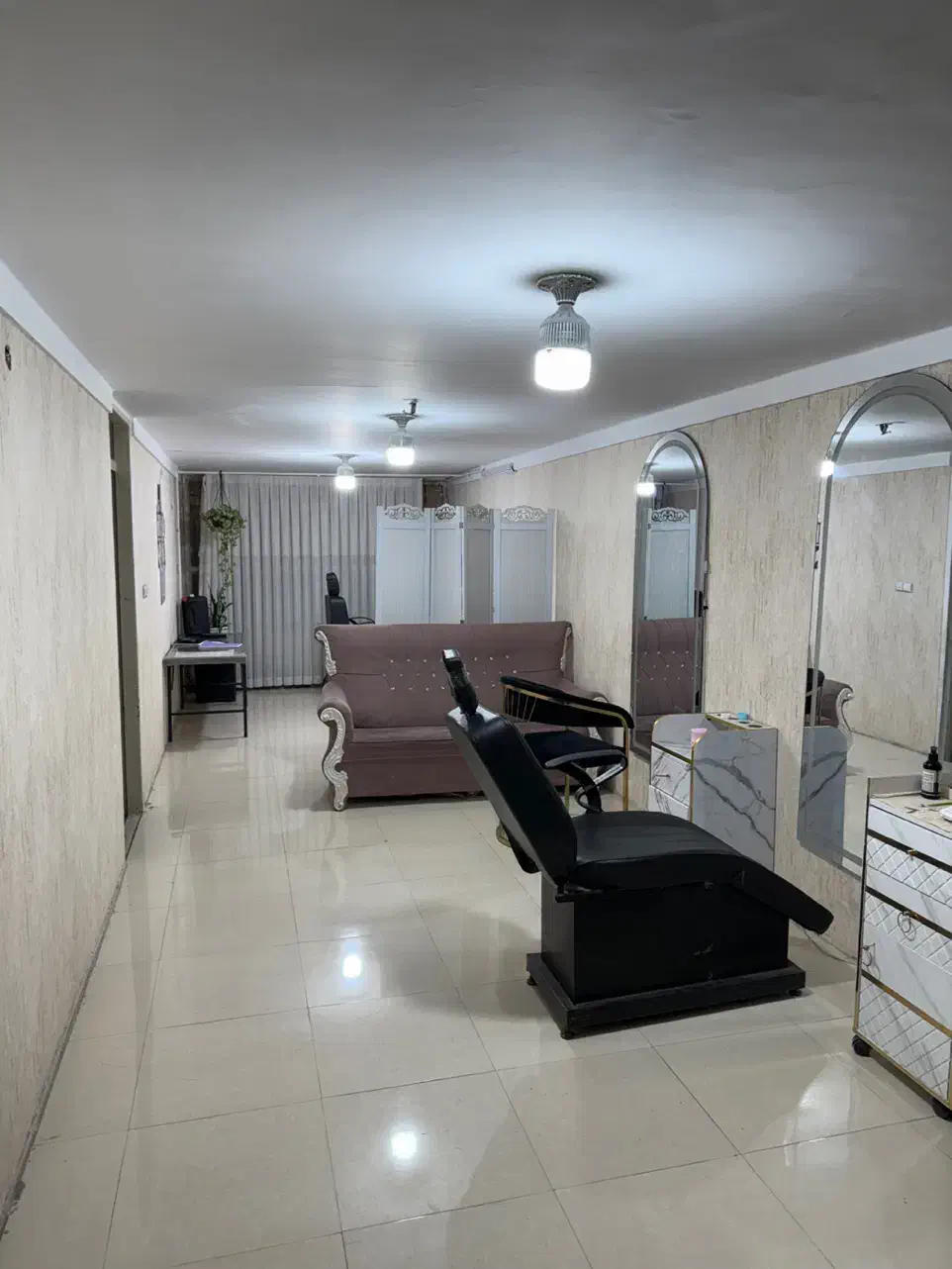 ۸۰ متر جهت سالن زیبایی بر اصلی تختی جنب دیپلمات|اجارهٔ دفتر کار، اتاق اداری، مطب|بروجرد, |دیوار