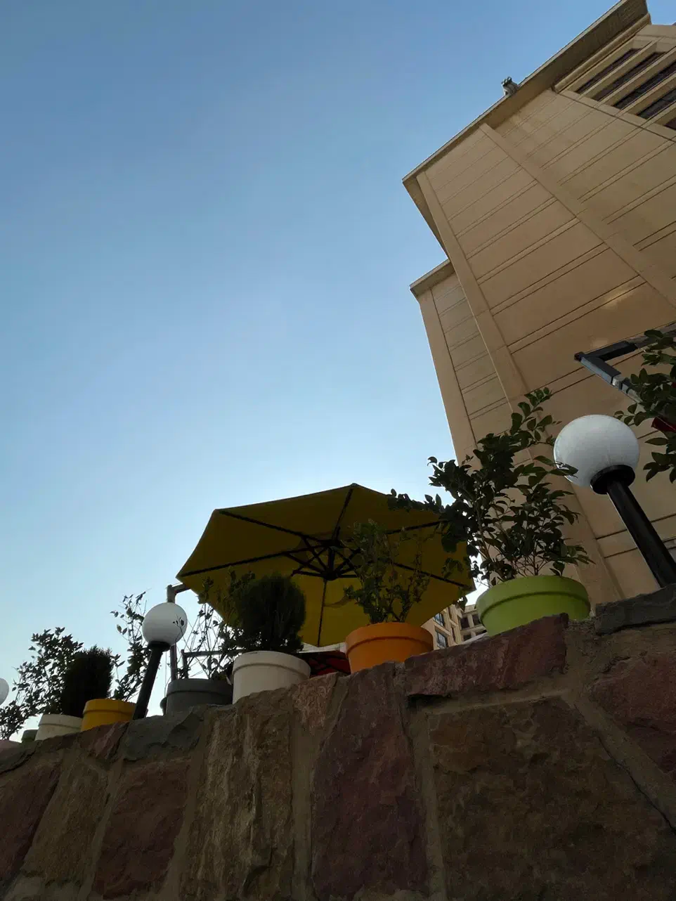 چتر سایبان پایه کنار مربع ۳ در ۳ با بازو فلزی|مصالح و تجهیزات ساختمان|تهران, سوهانک|دیوار