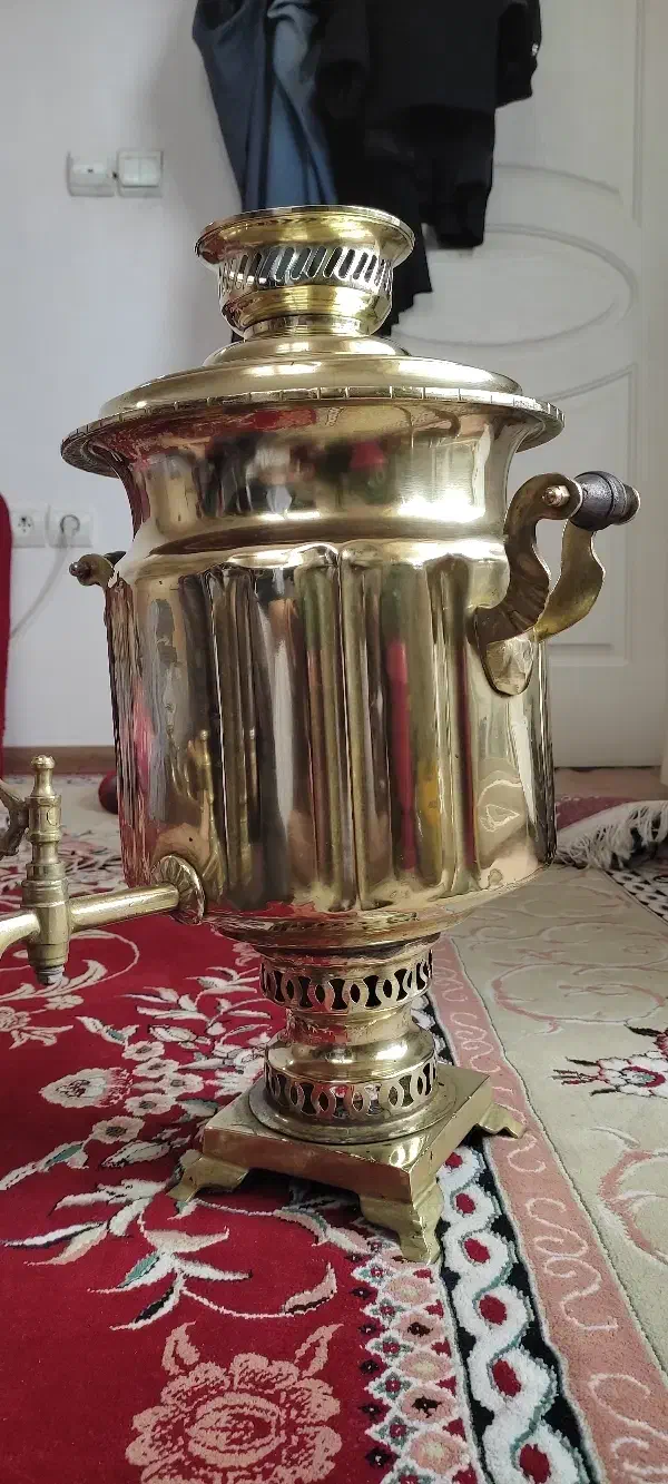 سماور زغالی برنجی قدیمی|قوری، کتری، قهوهساز دستی|سهند, |دیوار