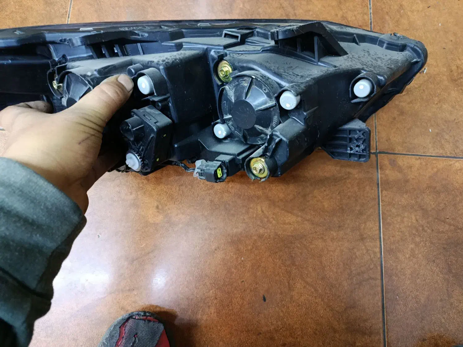 جلو چراغ اطلس وسهند|قطعات یدکی و لوازم جانبی|فردیس, سرحد آباد|دیوار