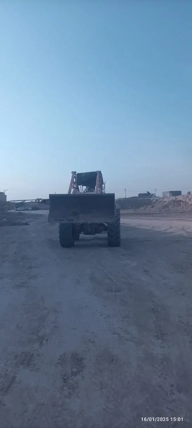 اجاره تراکتور بیل عقب|خدمات حمل و نقل|مشهد, مهدی آباد|دیوار