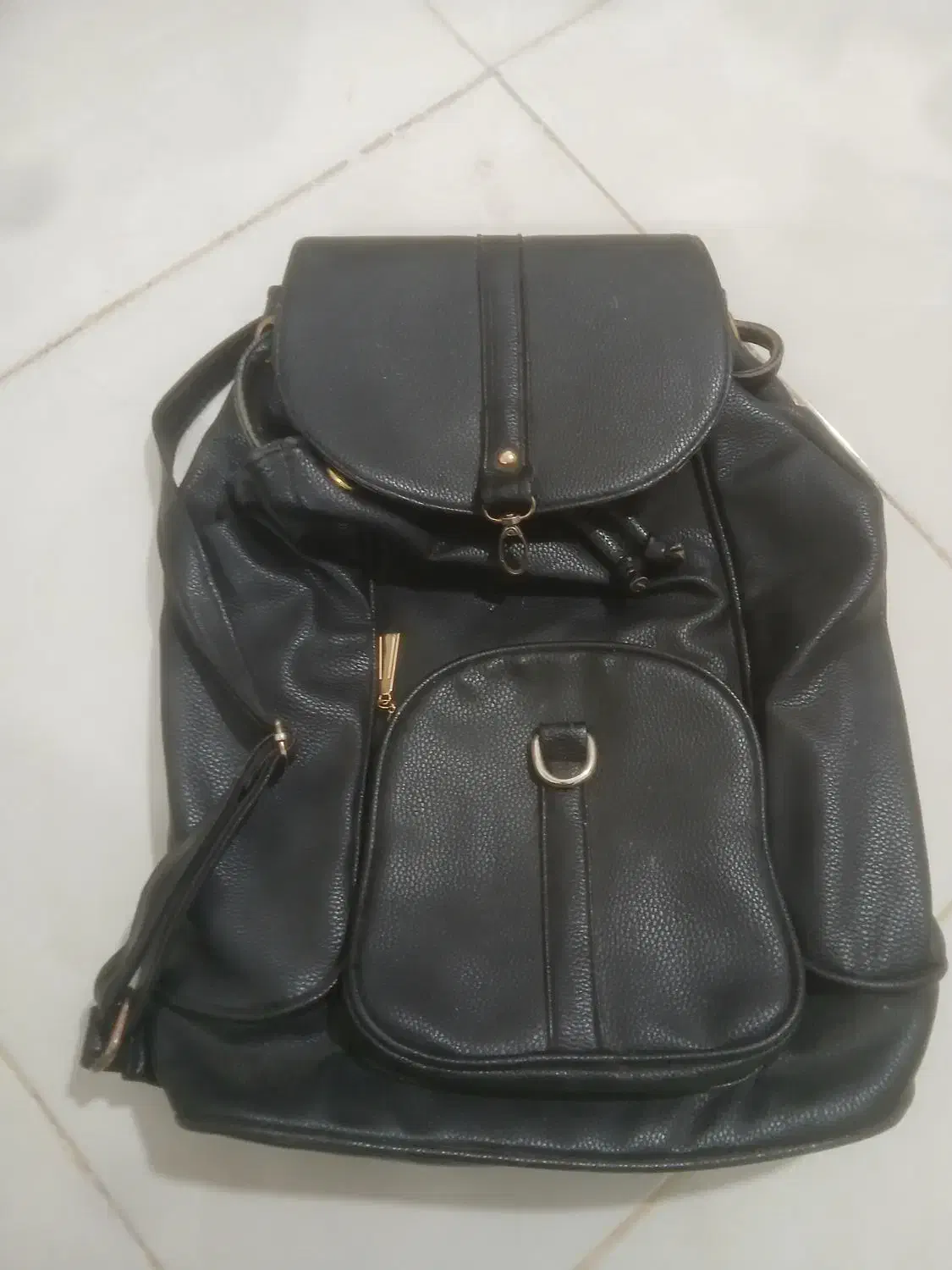 ۴ عدد کیف|کیف، کفش، کمربند|شیراز, لشکری‎|دیوار