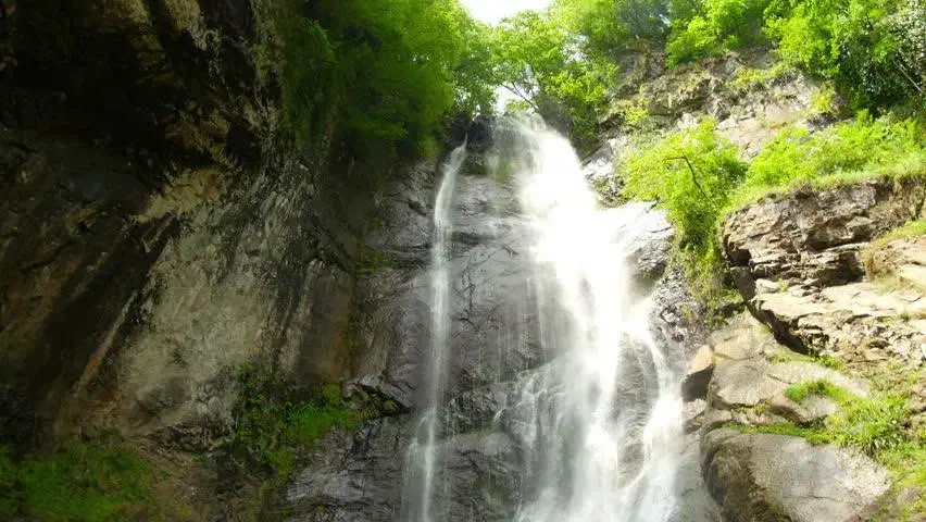 تور ارمنستان بصورت زمینی|تور و چارتر|شیراز, نیستان|دیوار