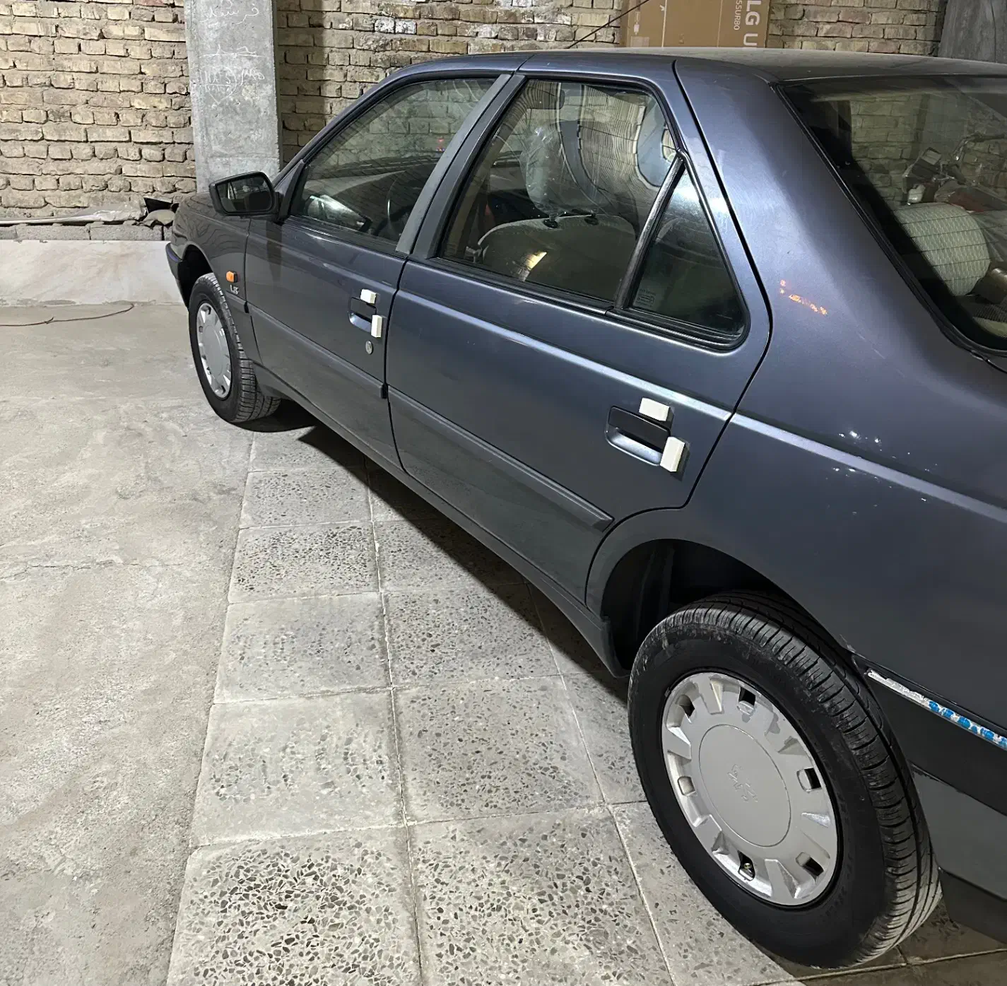 پژو۴۰۵ مدل ۹۸ درحدخشک|خودرو سواری و وانت|سراوان, |دیوار