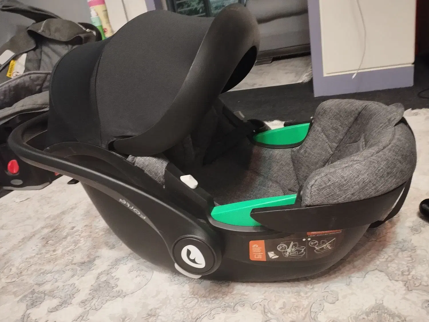 کریر یا صندلی حمل کودک دارای ایربگ|تخت و صندلی بچه|شیراز, حافظیه|دیوار