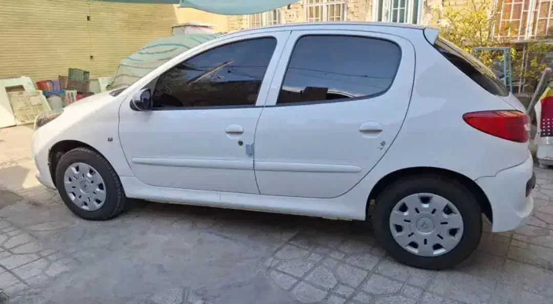 ۲۰۷ مدل ۱۴۰۲|خودرو سواری و وانت|قزوین, |دیوار