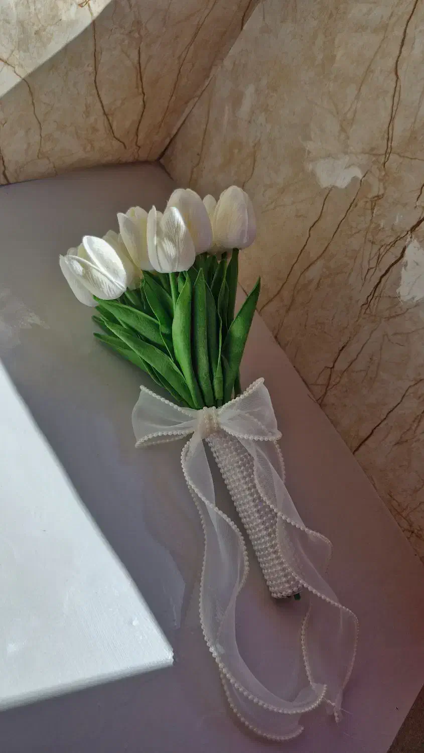 دسته گل عروس گل لاله لمسی دسته گل عقد|گل مصنوعی|سقز, |دیوار