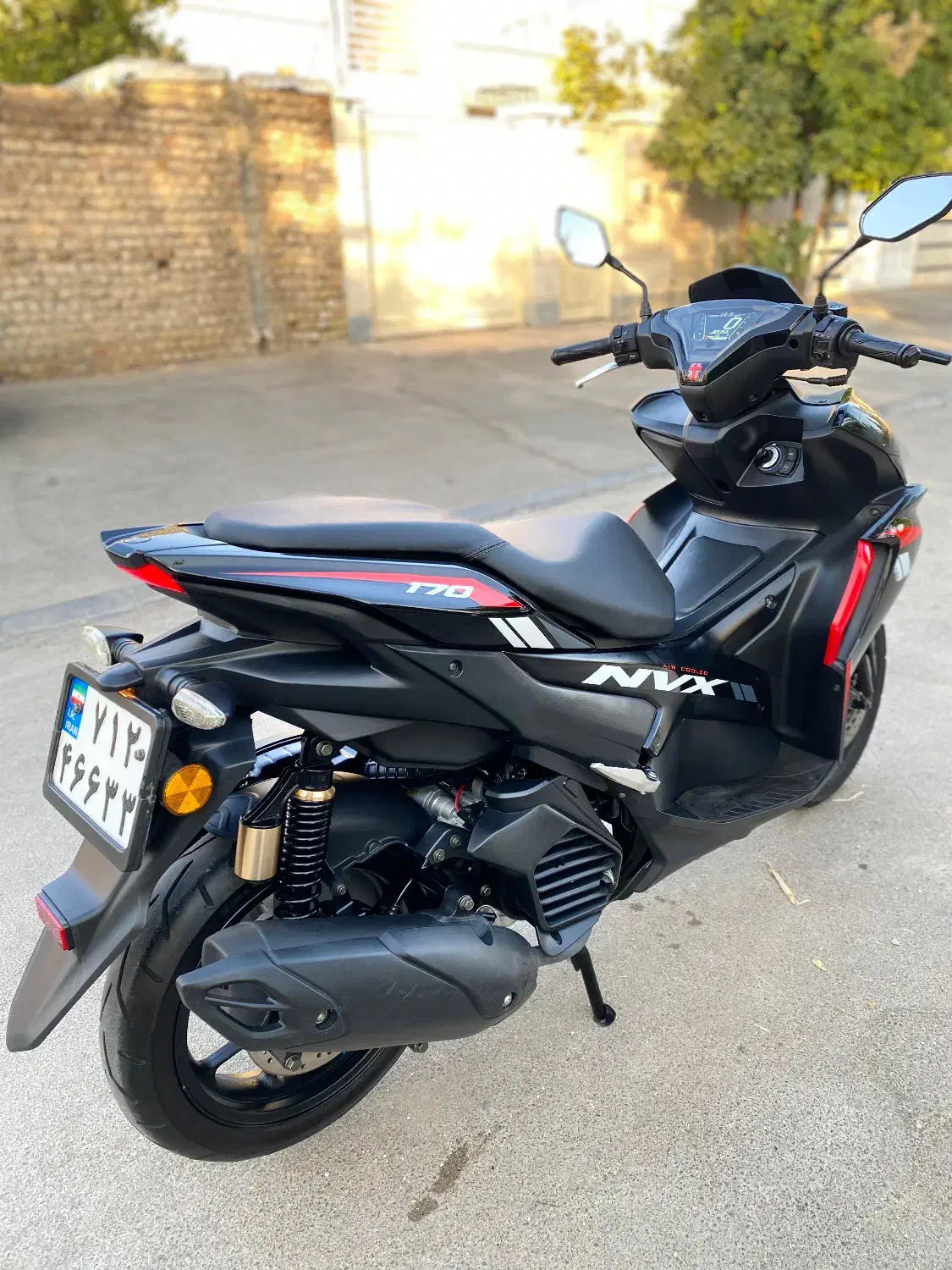 موتور ایروکس nvx 170 درحد صفر|موتورسیکلت|شیراز, پودنک|دیوار