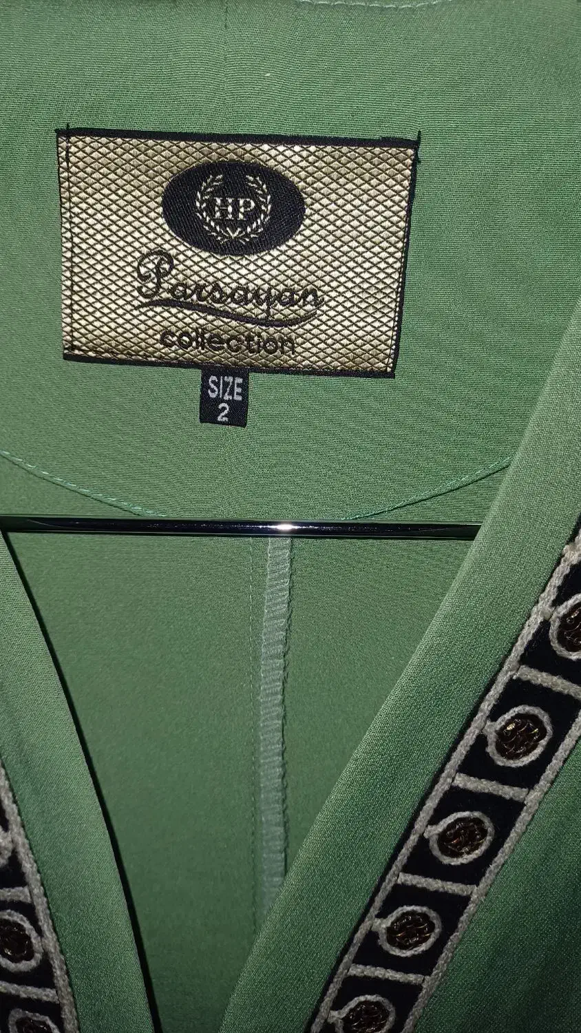 مانتو کتی|لباس|قم, ولیعصر|دیوار