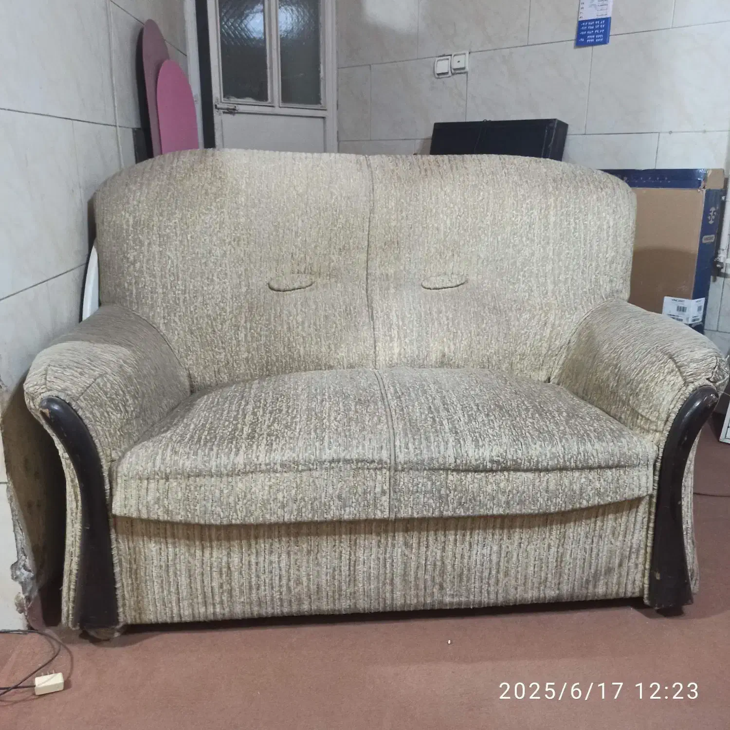 فروش وسایل به دلیل کمبود فضا|مبلمان اداری|الوند, |دیوار