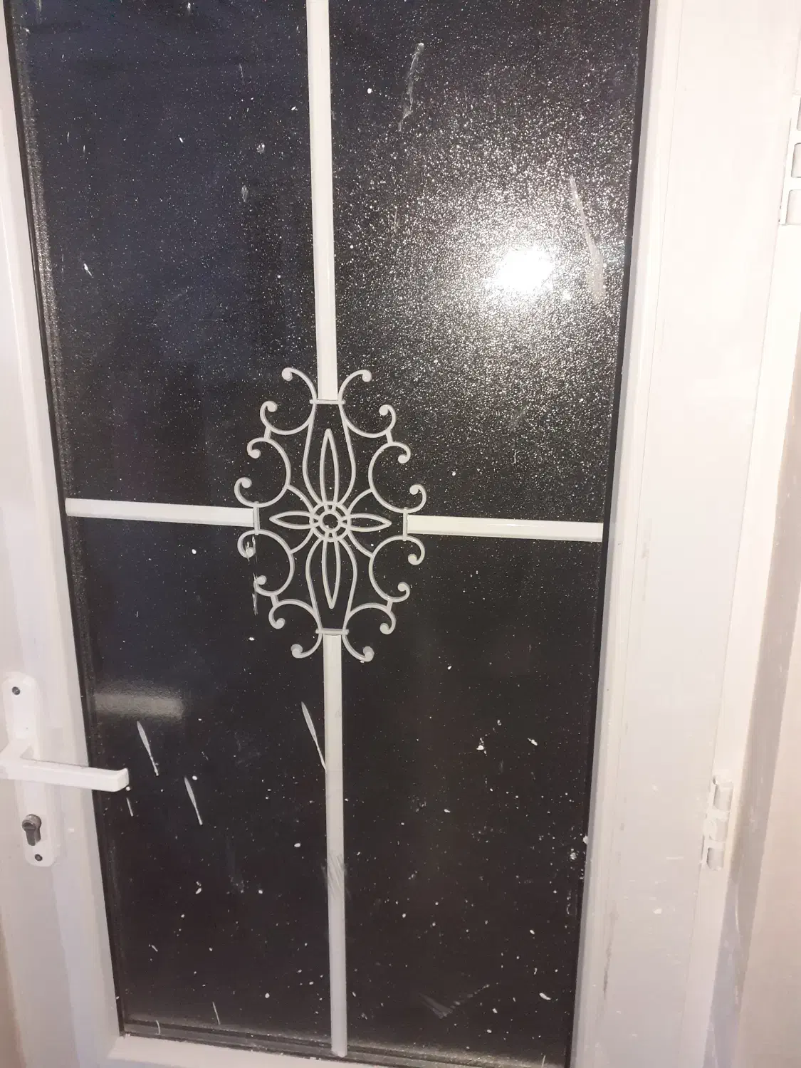 نصب پنجره دوجداره|خدمات پیشه و مهارت|لنگرود, |دیوار