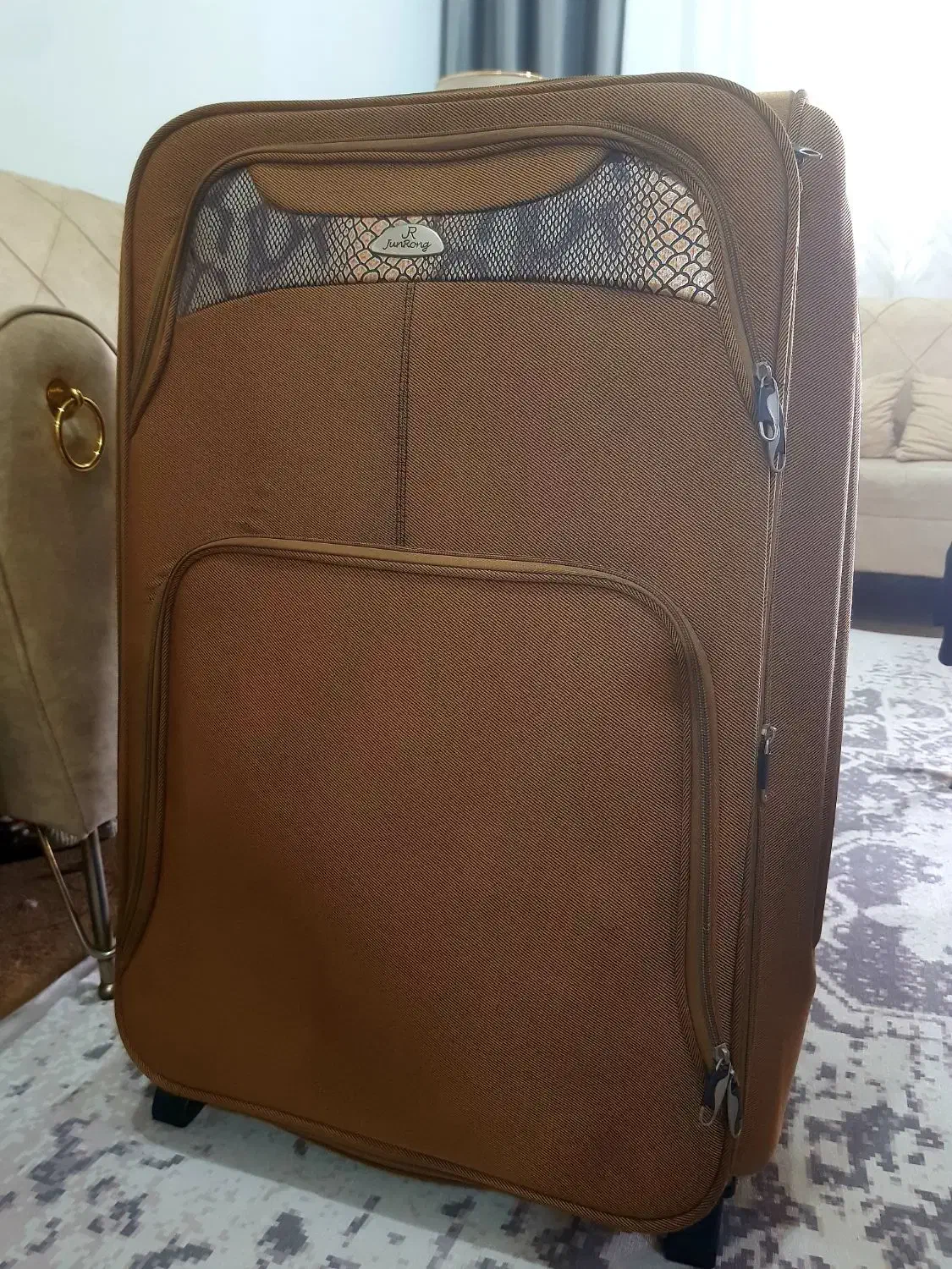 چمدون بزرگ|کیف، کفش، کمربند|بوشهر, |دیوار