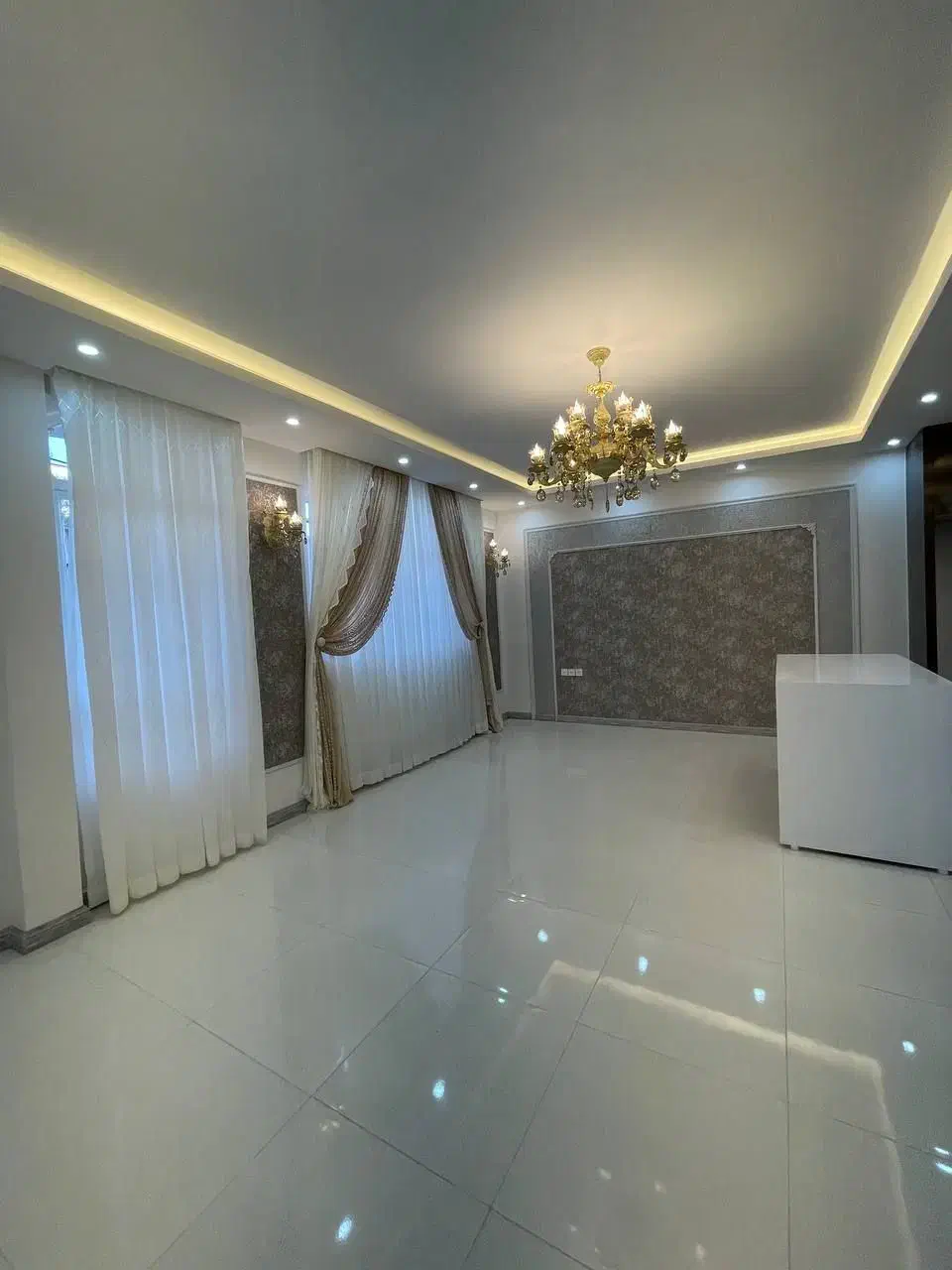 ۸۰متری/پارکینگ اختصاصی/اوایل اندیشه|فروش آپارتمان|مشهد, شهرک رازی (شهرک غرب)|دیوار