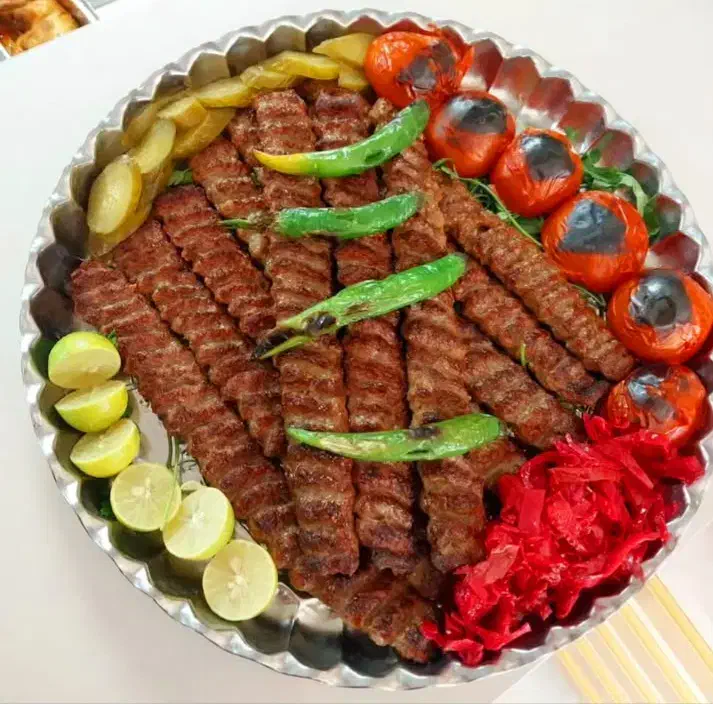 منشی|استخدام خدمات فروشگاه و رستوران|ساوه, |دیوار