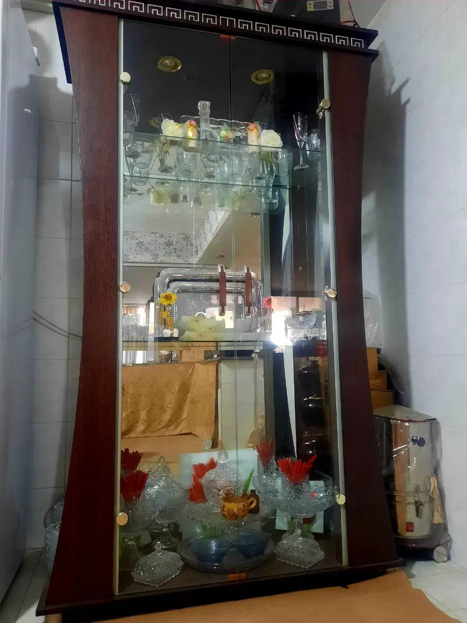 گنجه تمیز و سالم|بوفه، ویترین، کنسول|کاشمر, |دیوار