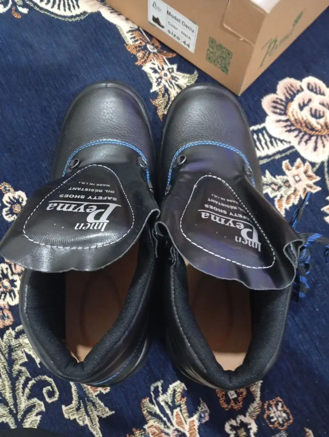 دوجفت کفش کار|کیف، کفش، کمربند|پرند, فاز ۵|دیوار