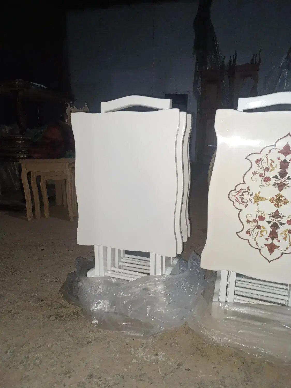 میز عسلی تاشو سفید پلیش|مبلمان خانگی و میز عسلی|پاکدشت, پاکدشت (مامازند)|دیوار