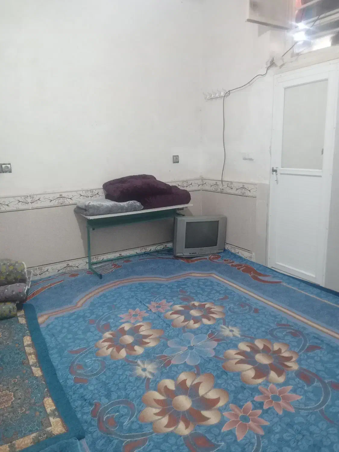 اجاره روزانه سوئیت تمیز ۵۰۰ و امکانات|اجارهٔ کوتاه‌مدت آپارتمان و سوئیت|فیروزآباد (فارس), |دیوار