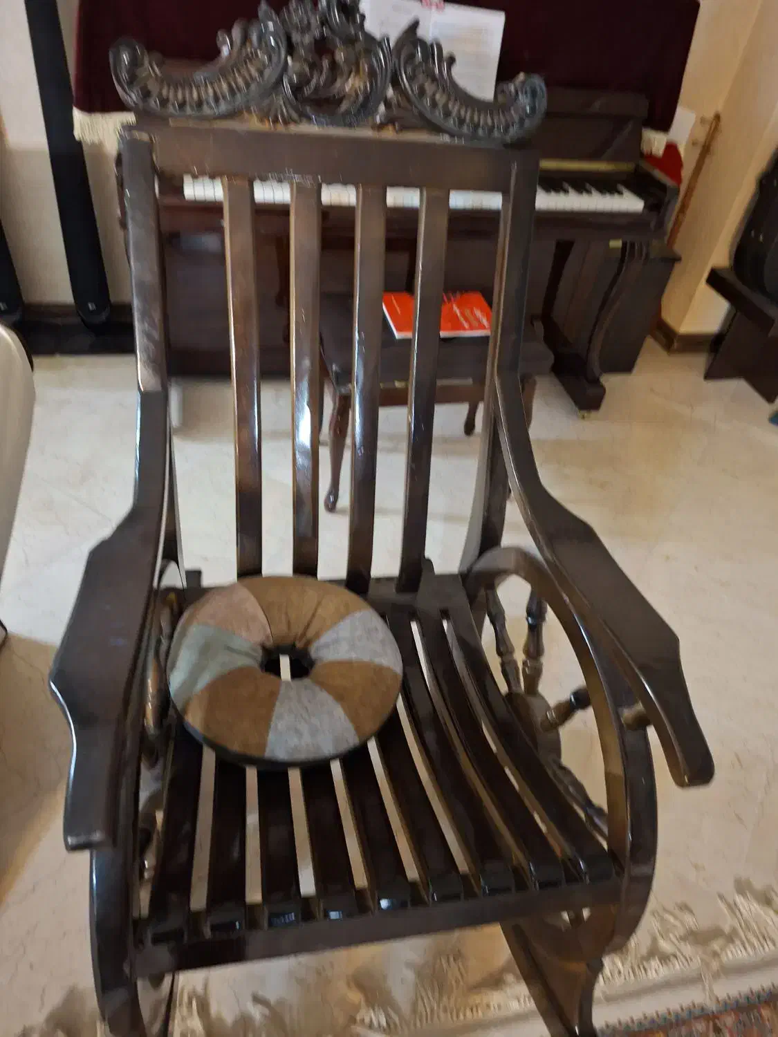 صندلی|صندلی و نیمکت|اصفهان, میرعماد|دیوار