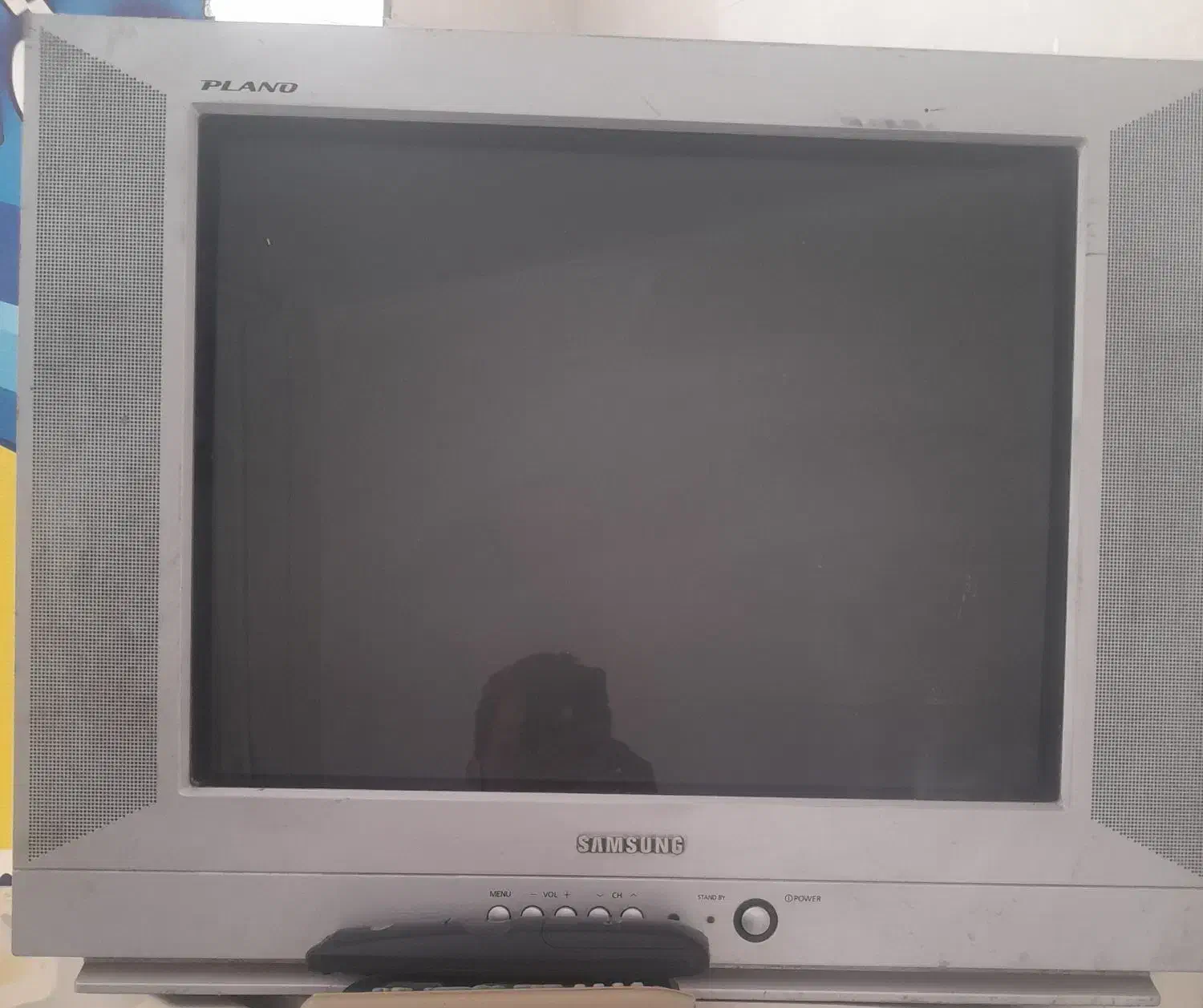 تلویزیون ۲۱ اینچ|تلویزیون و پروژکتور|شاهین‌شهر, گرگاب|دیوار