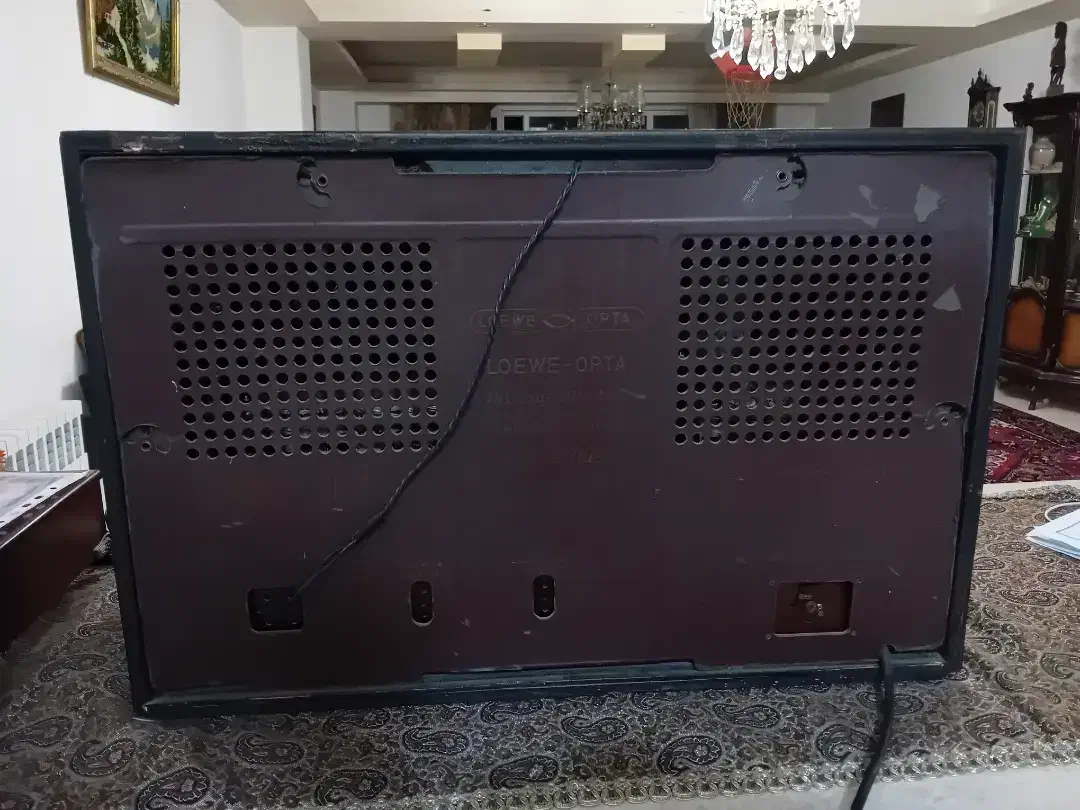 رادیو لامپی لااوپتا المانی|کلکسیون اشیاء عتیقه|تبریز, |دیوار