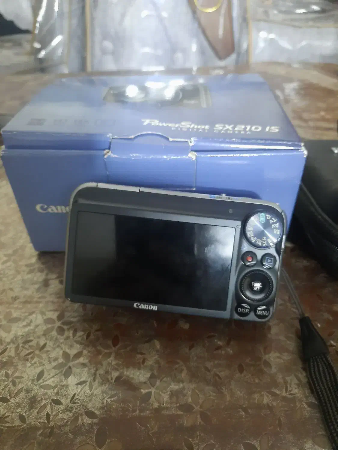 دوربین دیجیتالی ژاپنی کاملا نونو|دوربین عکاسی و فیلم‌برداری|باقرشهر, |دیوار