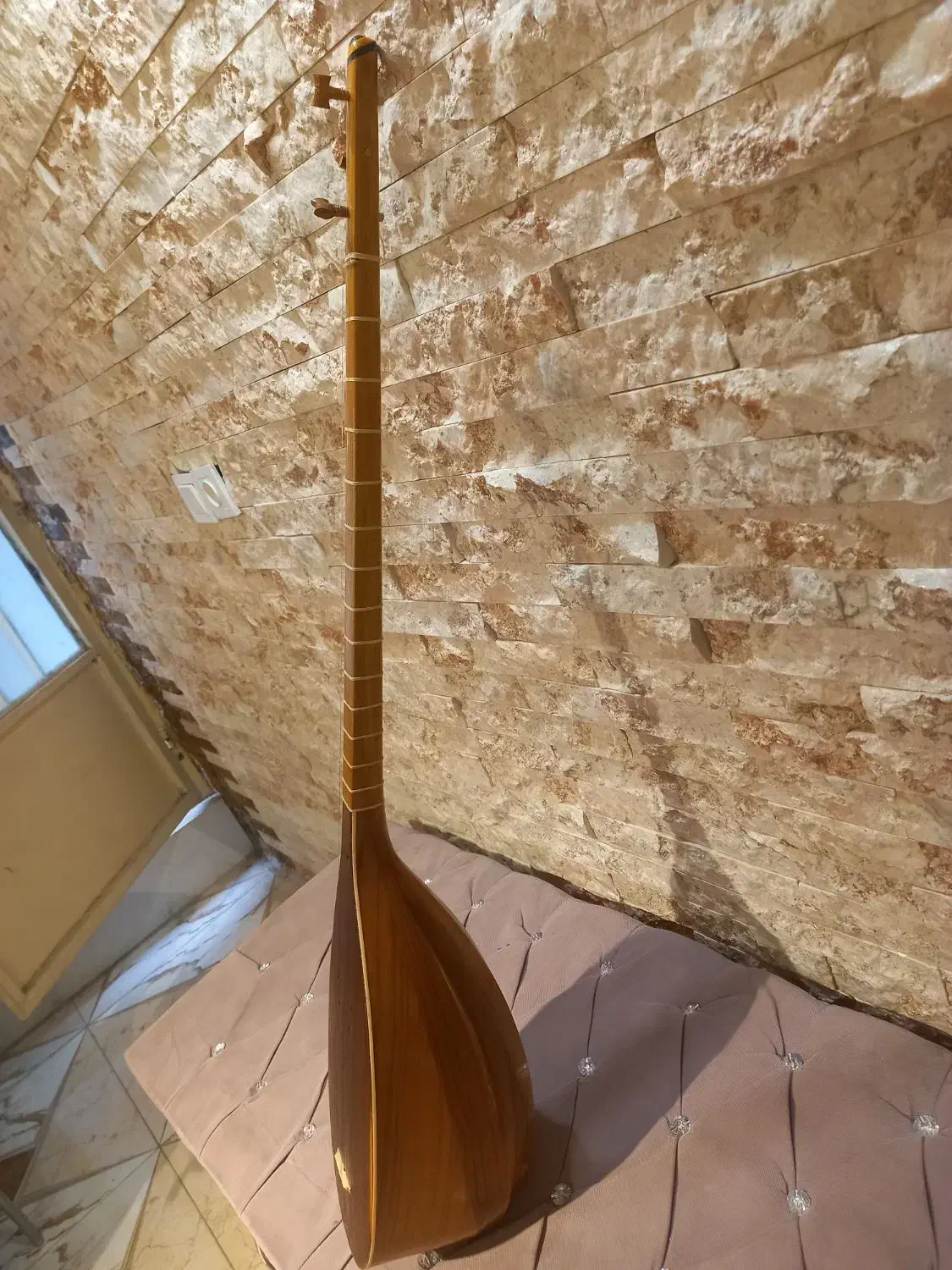 ساز تنبور|سازهای سنتی|قیامدشت - خاورشهر, |دیوار