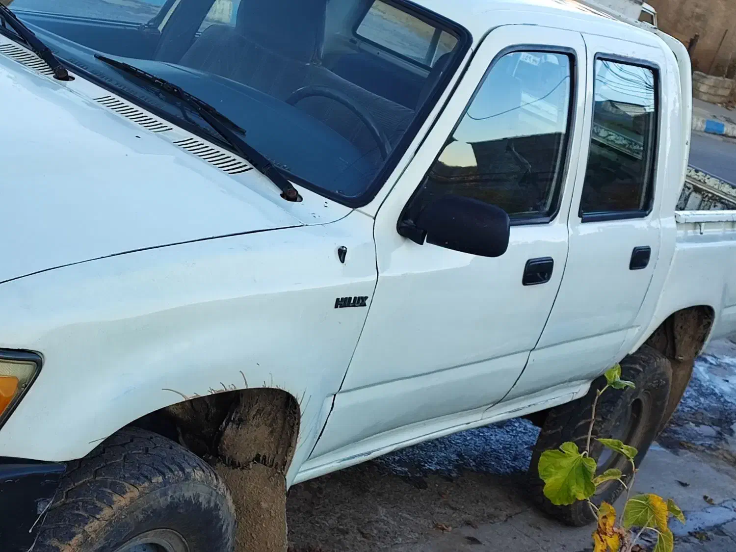 فروشی هایلوکس درحد صفر|خودرو سواری و وانت|آرمرده, |دیوار