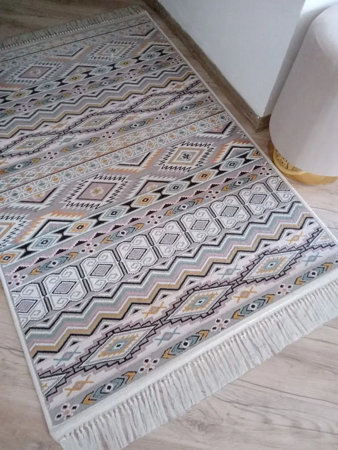 حراج فرش|فرش|بندر انزلی, معلم|دیوار