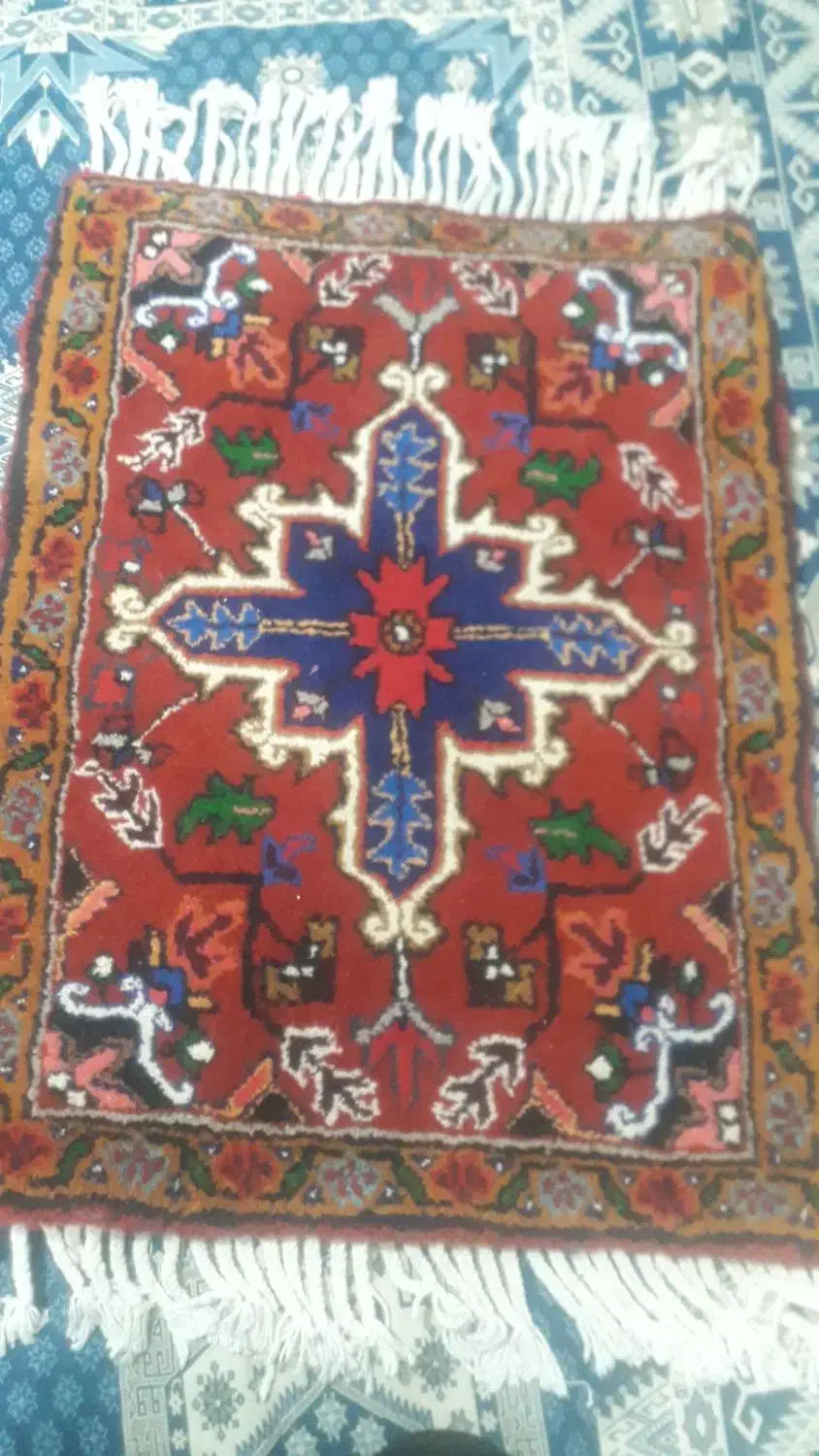 فرش دست بافت|فرش|ری, شهرک نظامی|دیوار