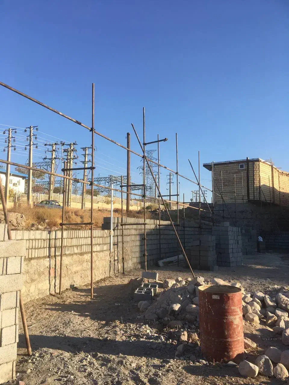 داربست فلزی آذرقلعه تبریز. بهاری|خدمات پیشه و مهارت|تبریز, |دیوار