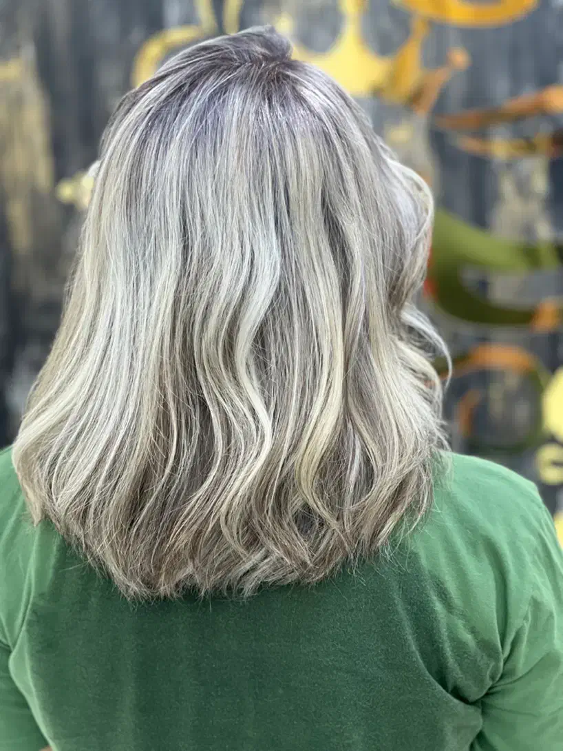 تخفیف ویژه ۵۰٪ رنگ لایت تا شب یلدا|خدمات آرایشگری و زیبایی|اهواز, کیانشهر|دیوار