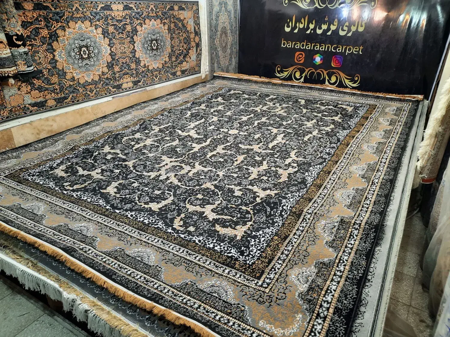 ۱۲ متری ارزون قیمت|فرش|مشهد, مصلی (کارمندان اول)|دیوار