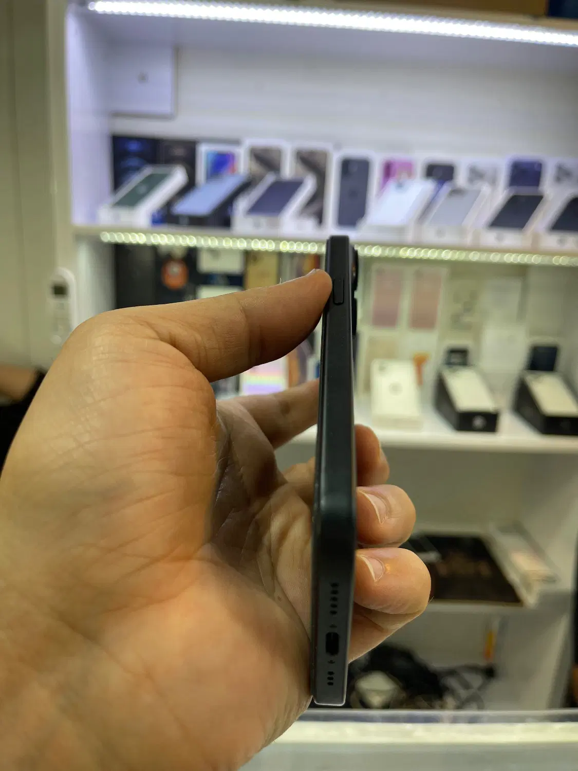 iPhone 15 normal باطری ۹۰ مشکی|موبایل|کرج, گوهردشت|دیوار