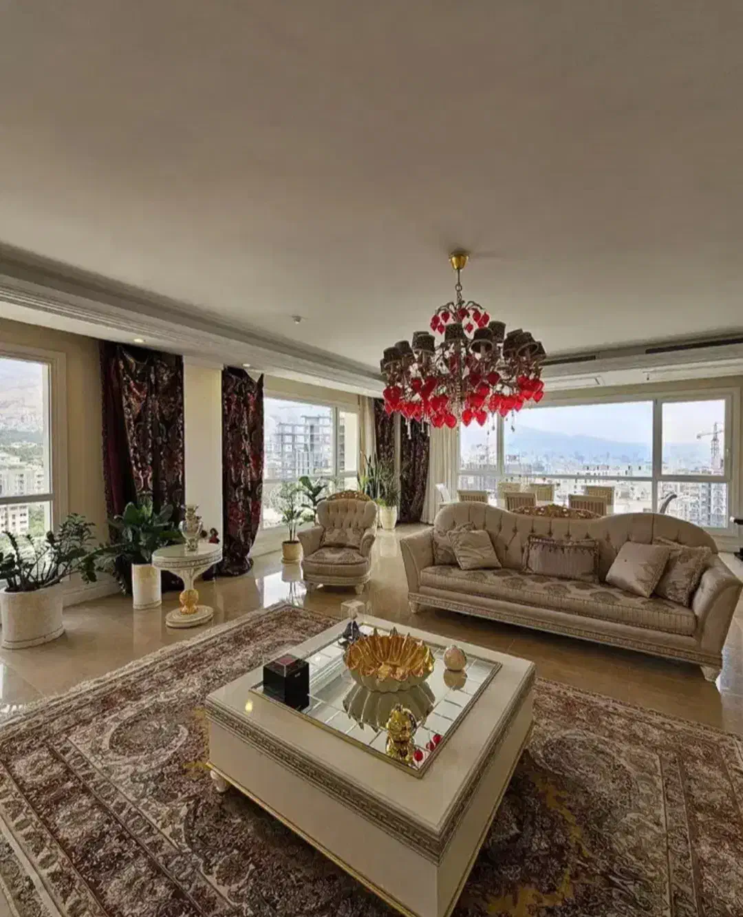 ۱۷۹ متر سالن پرده خور رو به آفتاب چهارباغ شرقی|فروش آپارتمان|تهران, جنتآباد جنوبی|دیوار