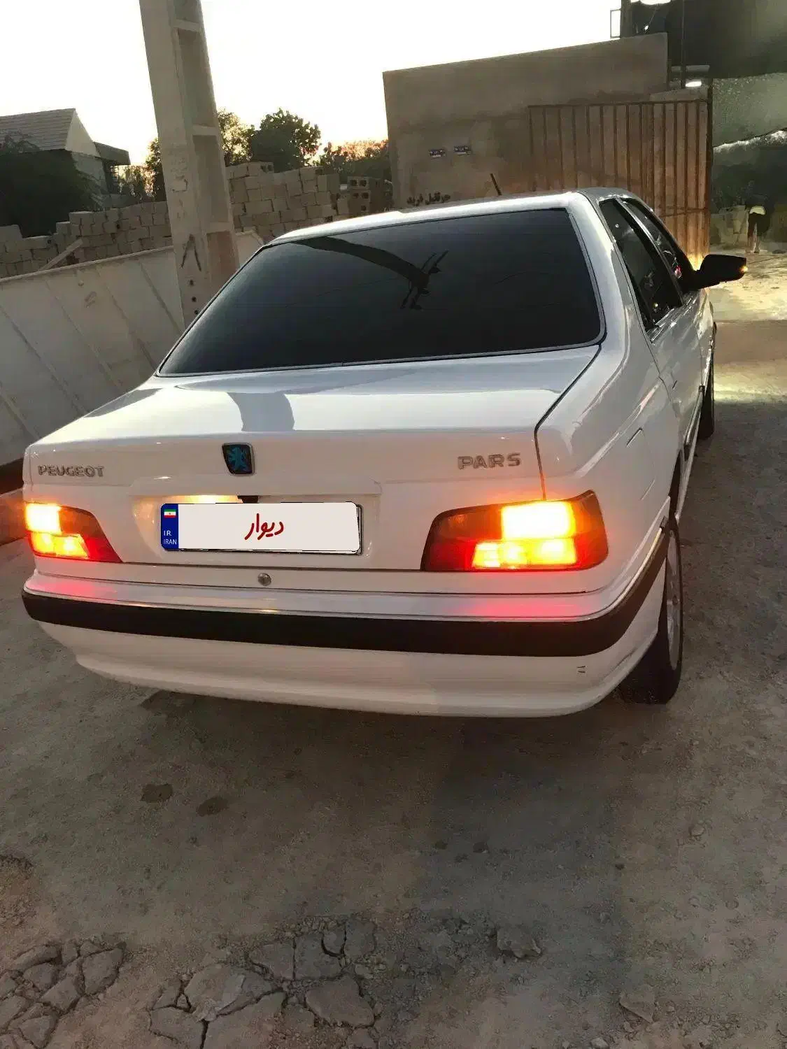 پژو پارس فول سفارشی مدل 401|خودرو سواری و وانت|قشم, |دیوار