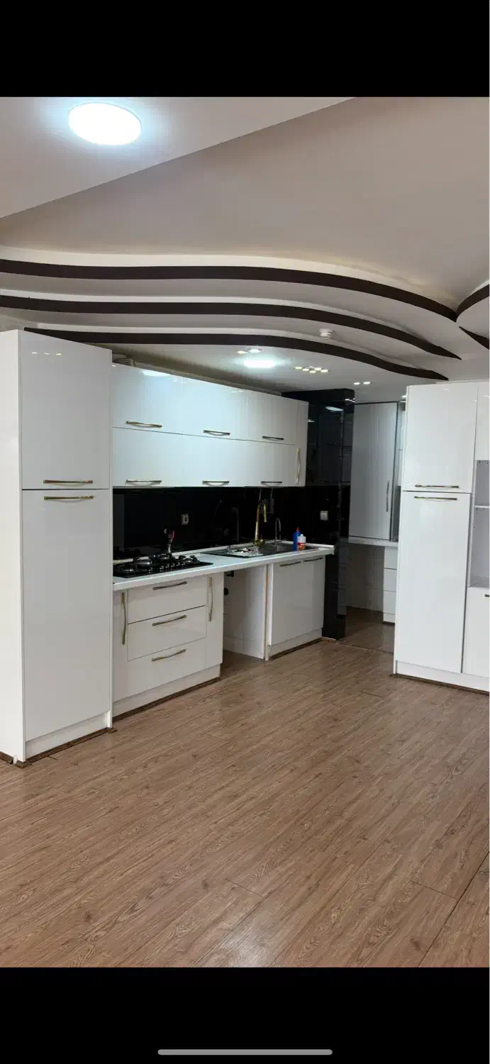 فروش آپارتمان ۳خواب ۱۷۳ متر باغ حوض|فروش آپارتمان|شیراز, زرهی|دیوار