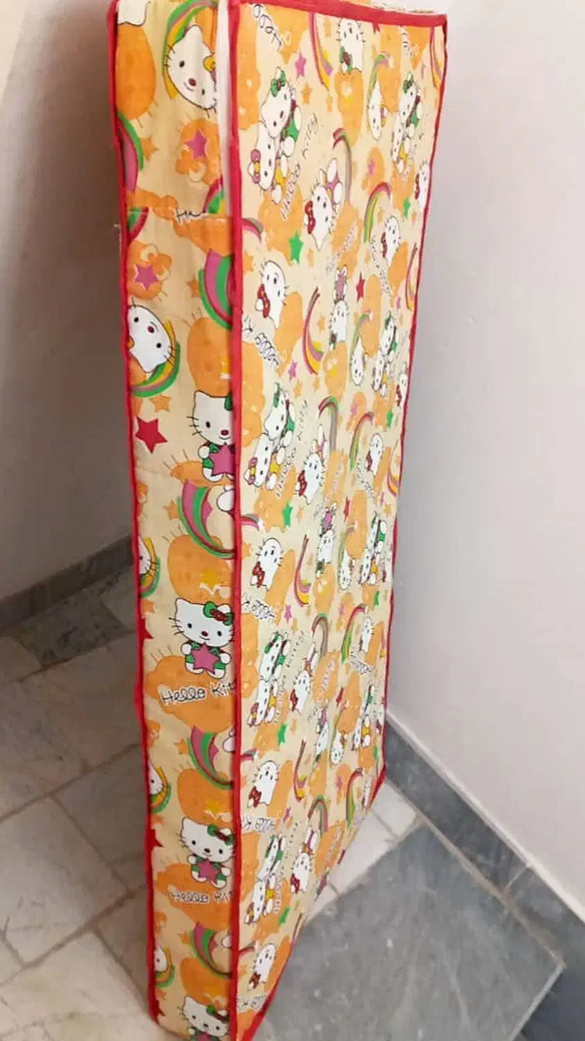 تشک کودک طرح Helo Kitty نو نو فقط باز شده برای عکس|تشک تختخواب|اردبیل, |دیوار